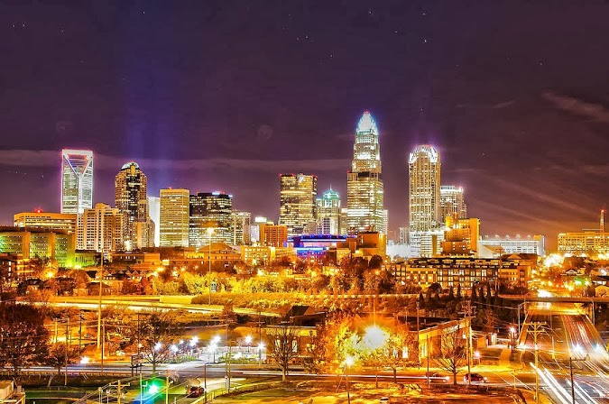 2010_skyline_at_night_of_charlotte_north_carolina